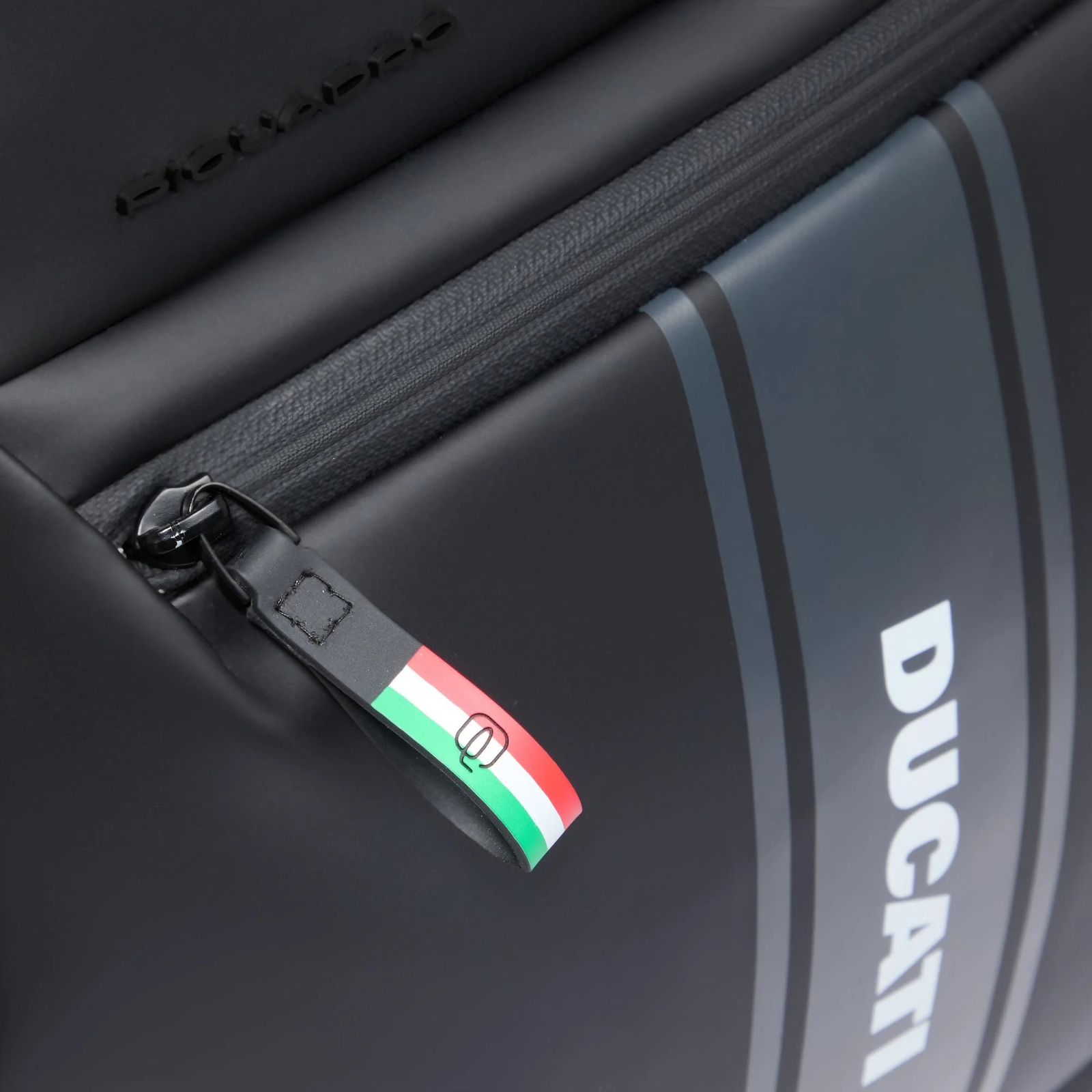 Рюкзак Piquadro x Ducati CA6465C2OWD/Nero