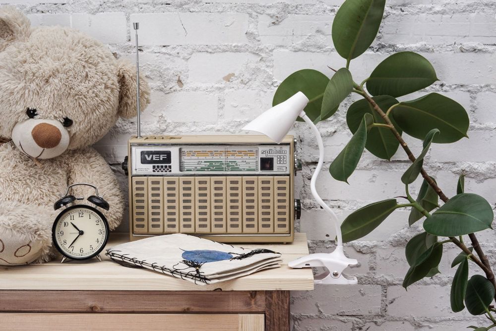 TLD-560 White-LED-280Lm-5000K-Dimmer Светильник настольный прищепка. 3W. Сенсорный выключатель. Белый. ТМ Uniel