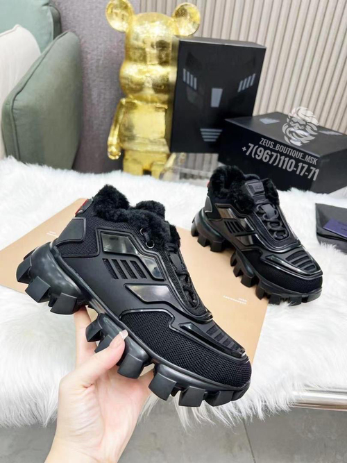 Кроссовки Prada