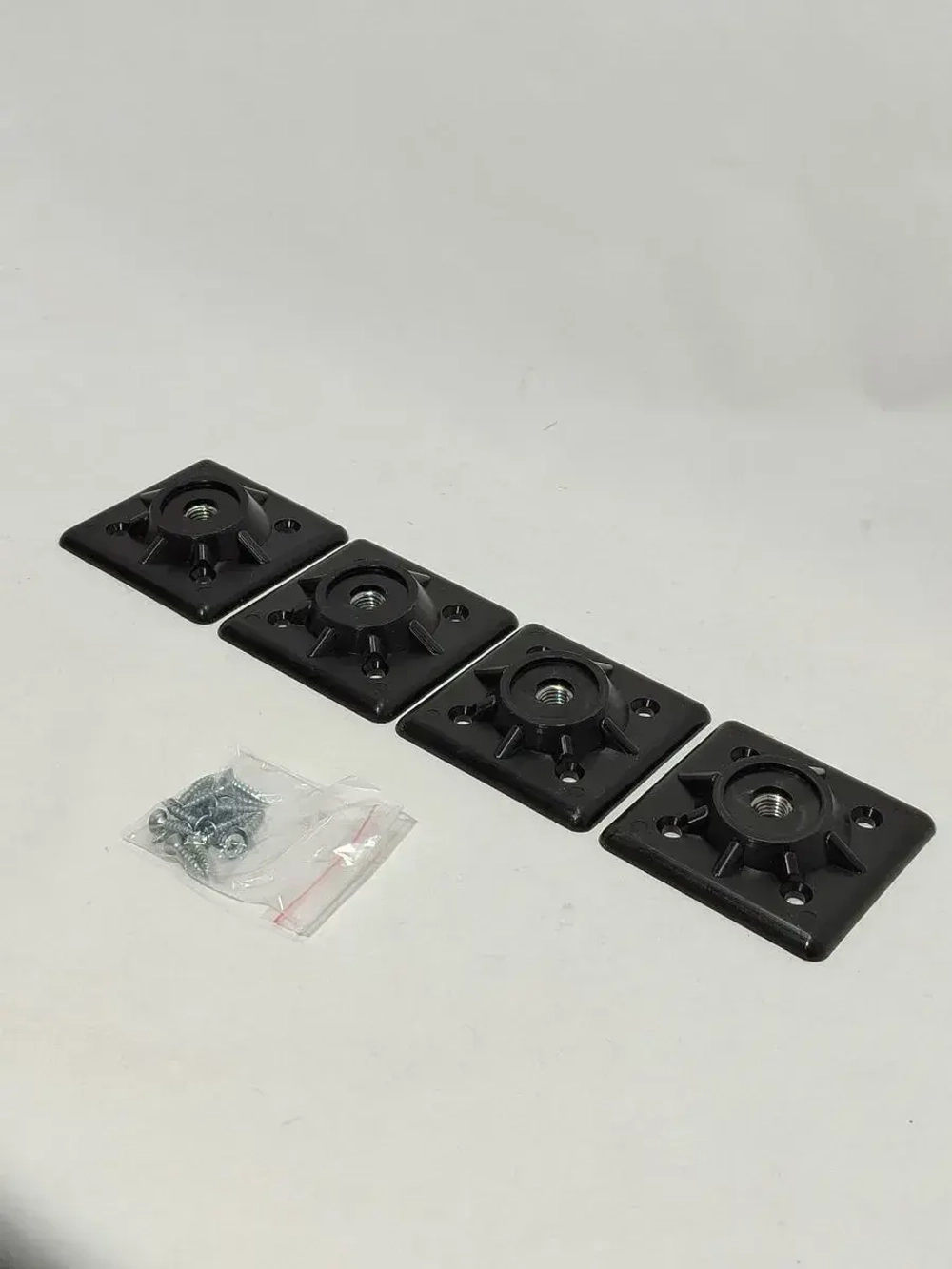 Крепление для мебельных ножек, крепежная площадка