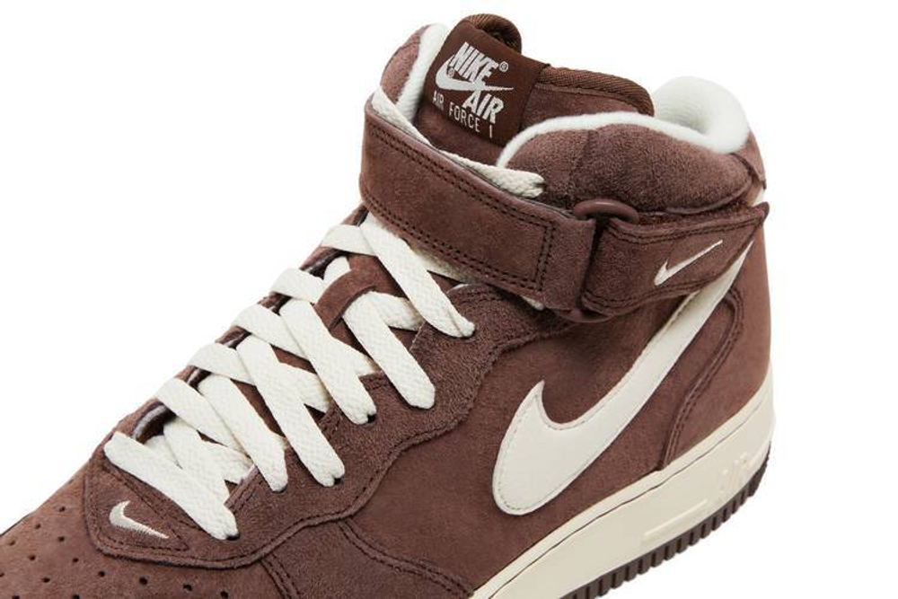 Кроссовки Nike Air Force 1 '07 Qs "Chocolate"