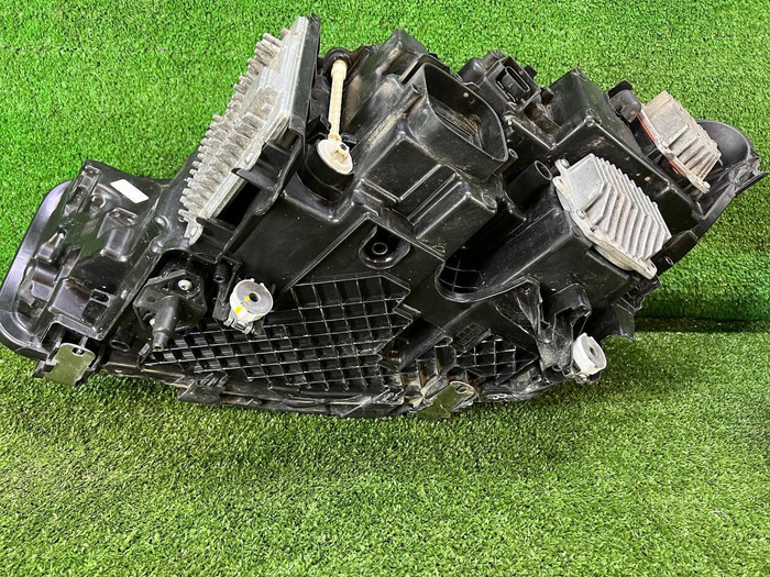 Фара Комплект BMW 5er G30 (2020-2023) (В сборе)