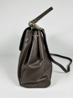 Женская сумка из натуральной кожи ягненка коричневого цвета