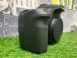 Canon EOS 70D 300 кадров