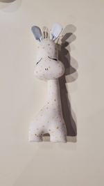 Первый набор малыша: Жираф-хваталка и Слон-погремушка в бело-голубом