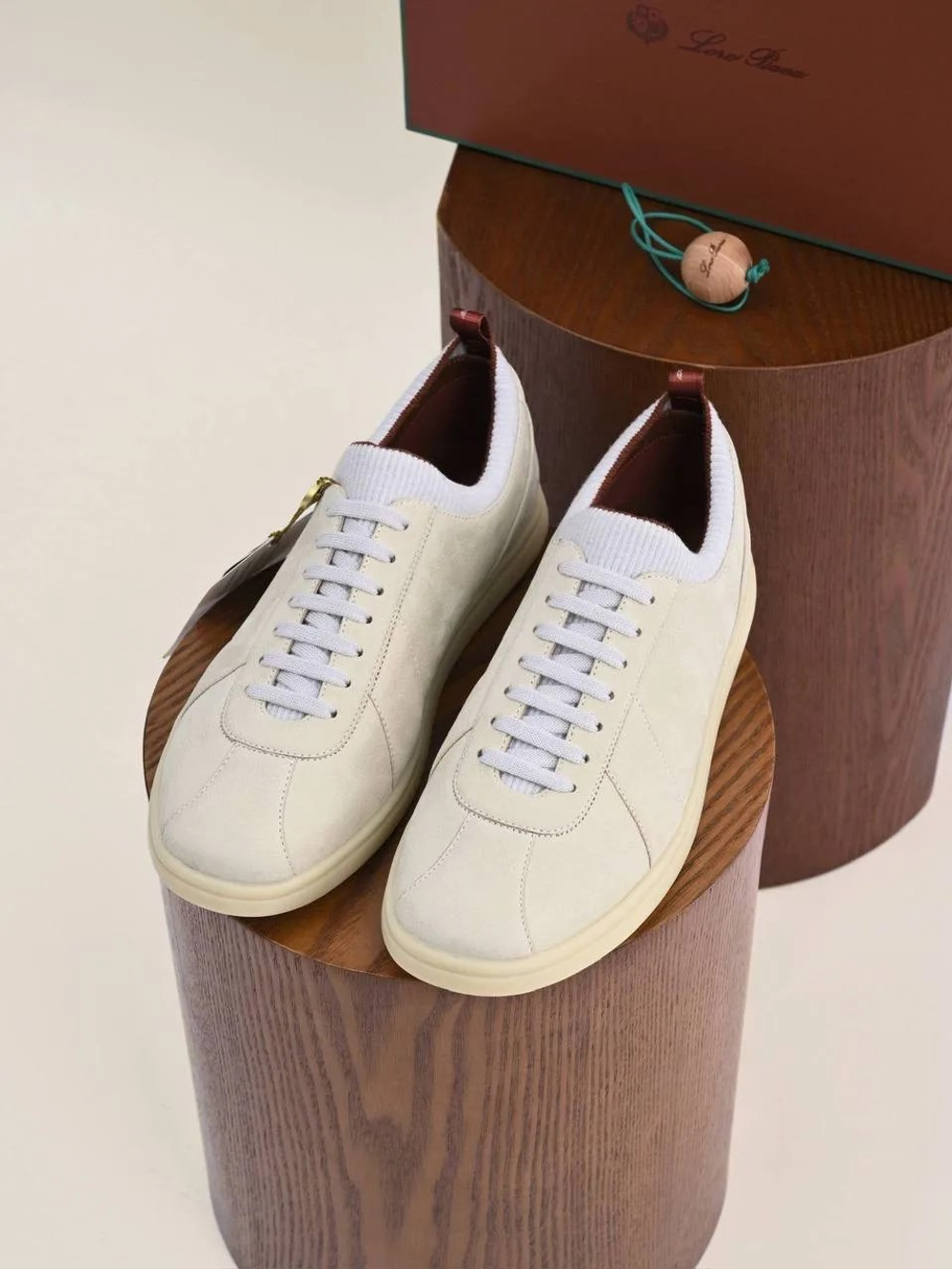 Бежевые кроссовки Loro Piana Soho 2.0 Walk