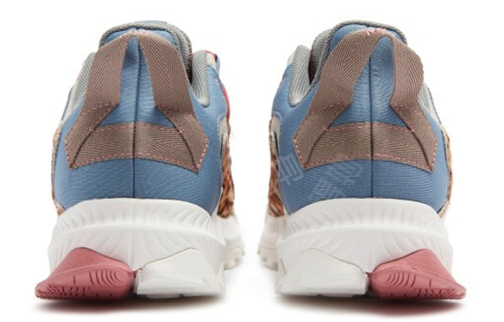 Кроссовки New Balance Tyakasha (Женская размерная сетка)