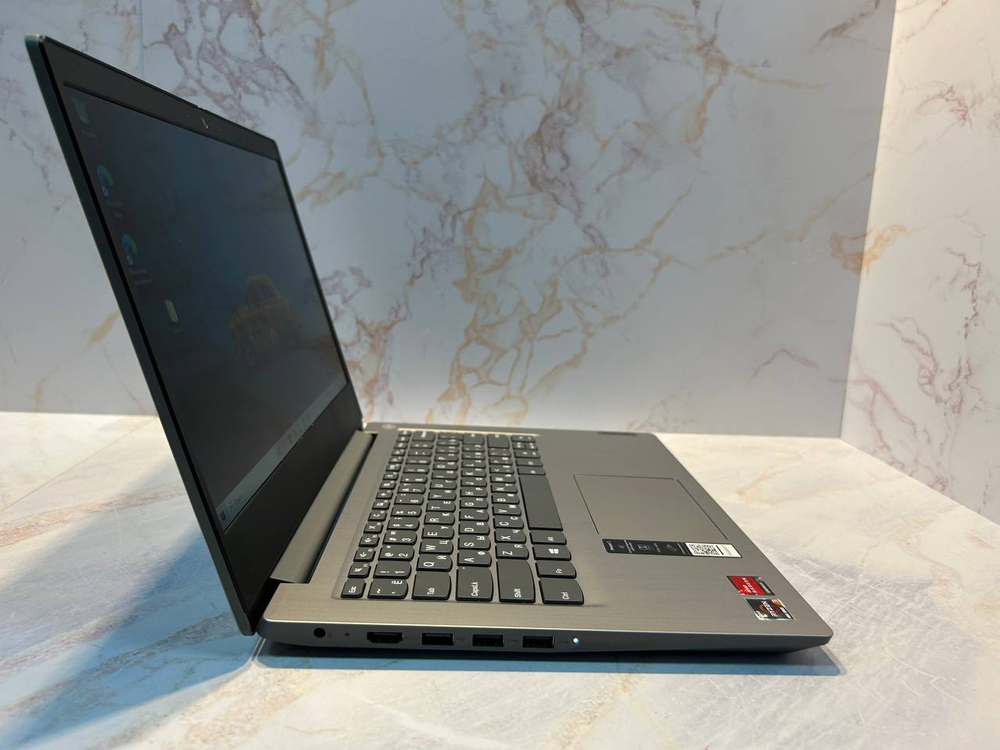 Ноутбук Lenovo IdeaPad 3-14ARE05 AMD Ryzen 3 4300U 2.7 ГГц/4 ГБ/128 ГБ SSD/AMD Radeon Graphics/Windows 10/14"/1920x1080