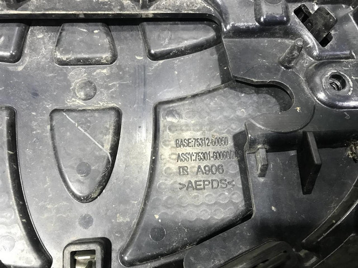 Решетка радиатора Toyota Land Cruiser Prado 150 (2017-н.в.)