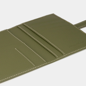 Обложка для паспорта и автодокументов из натуральной кожи теленка, зеленого цвета