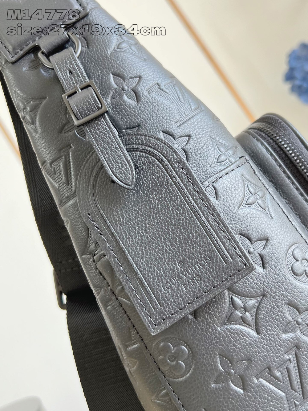 Louis Vuitton Hobo Cargo