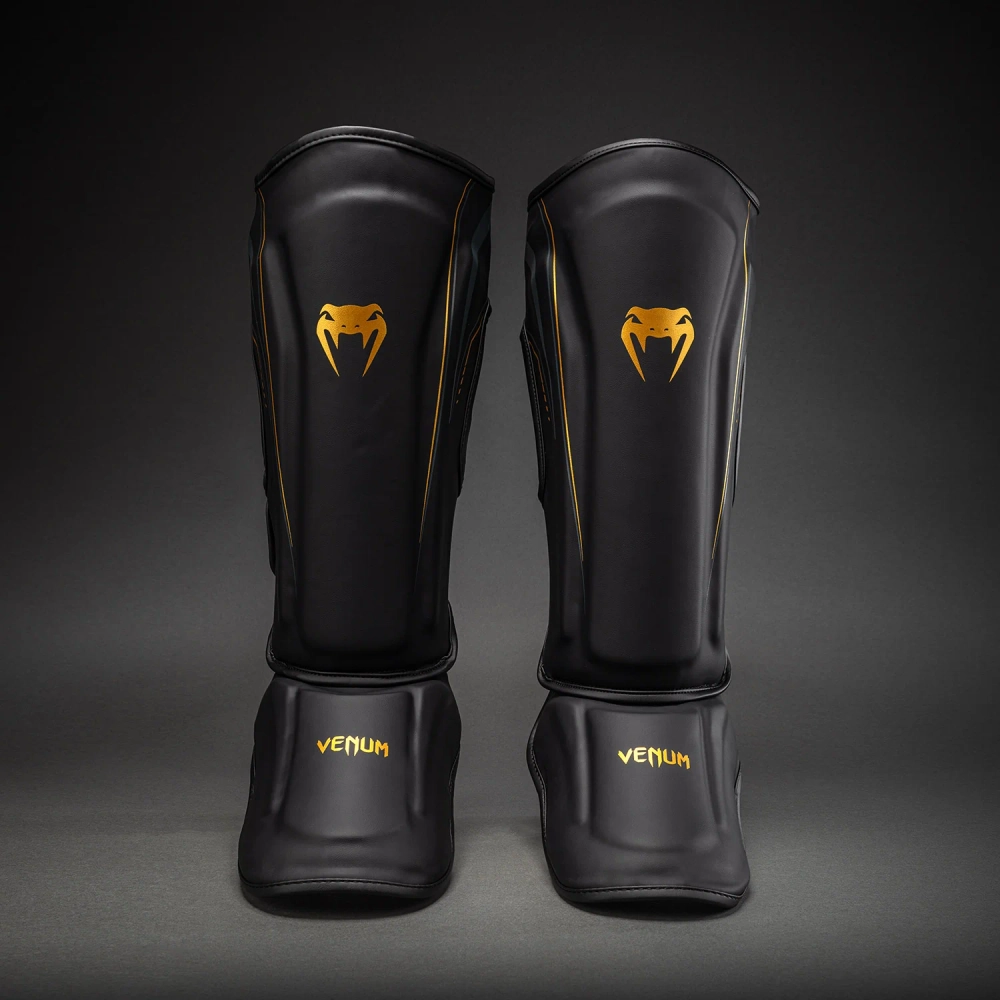Шингарды Venum Streamline - Black/Gold