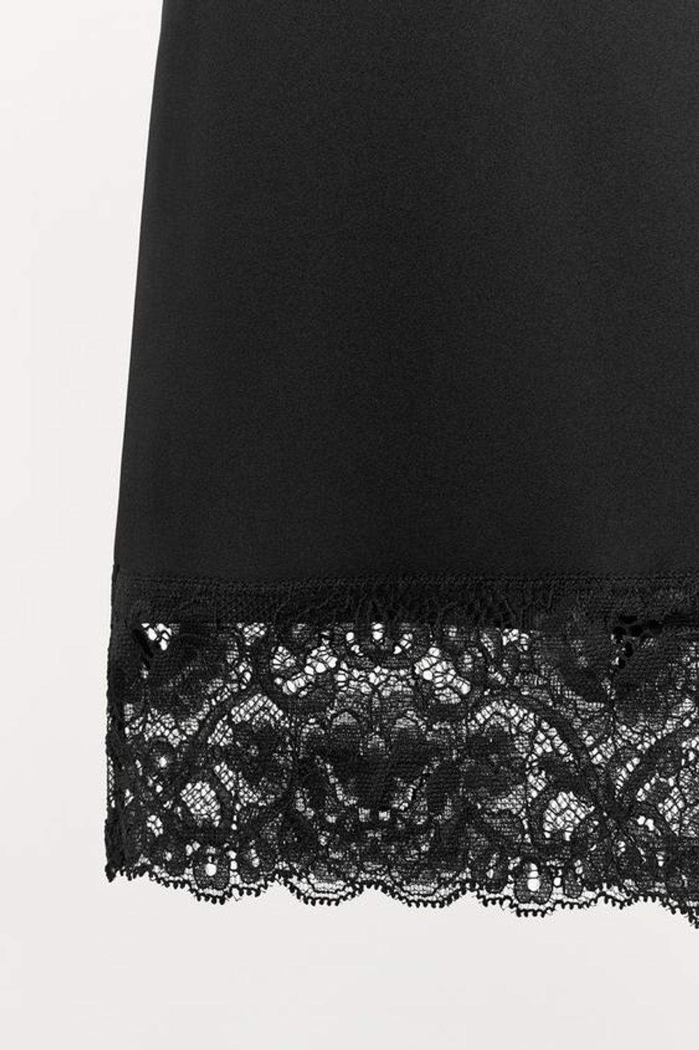 ZARA ШОРТЫ ИЗ СМЕСОВОГО ПОЛИАМИДА С КРУЖЕВОМ, ЧЕРНЫЙ