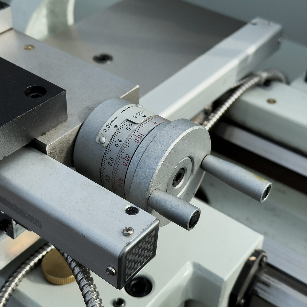 PROMA SPZ-1000 универсальный токарный станок с УЦИ