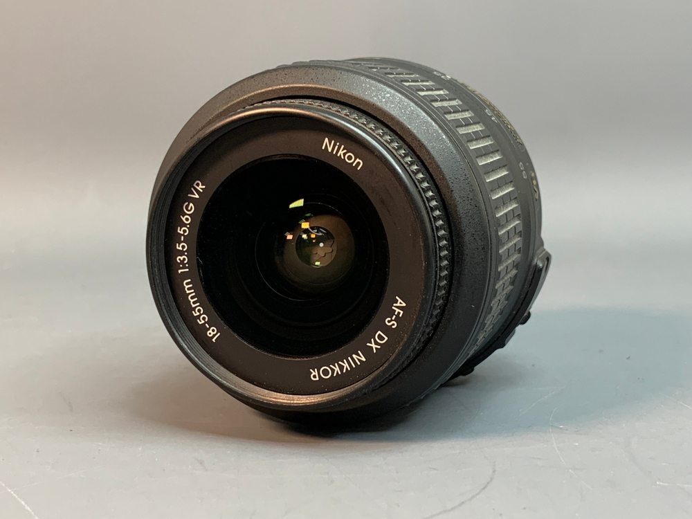 Nikon D3100 Kit 18-55mm 14.895 Кадров