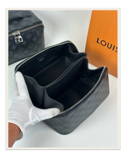 Несессер Louis Vuitton
