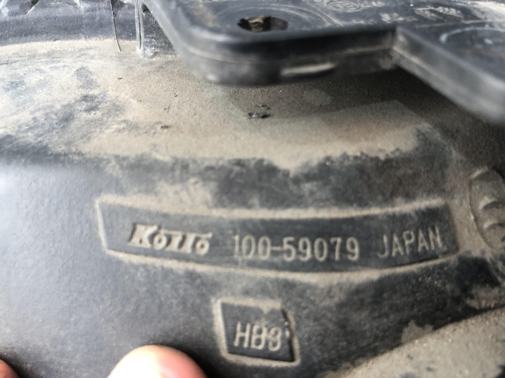 Фара правая Suzuki Grand Vitara 2 (JT) 05-15 Б/У Оригинал 3512065J12