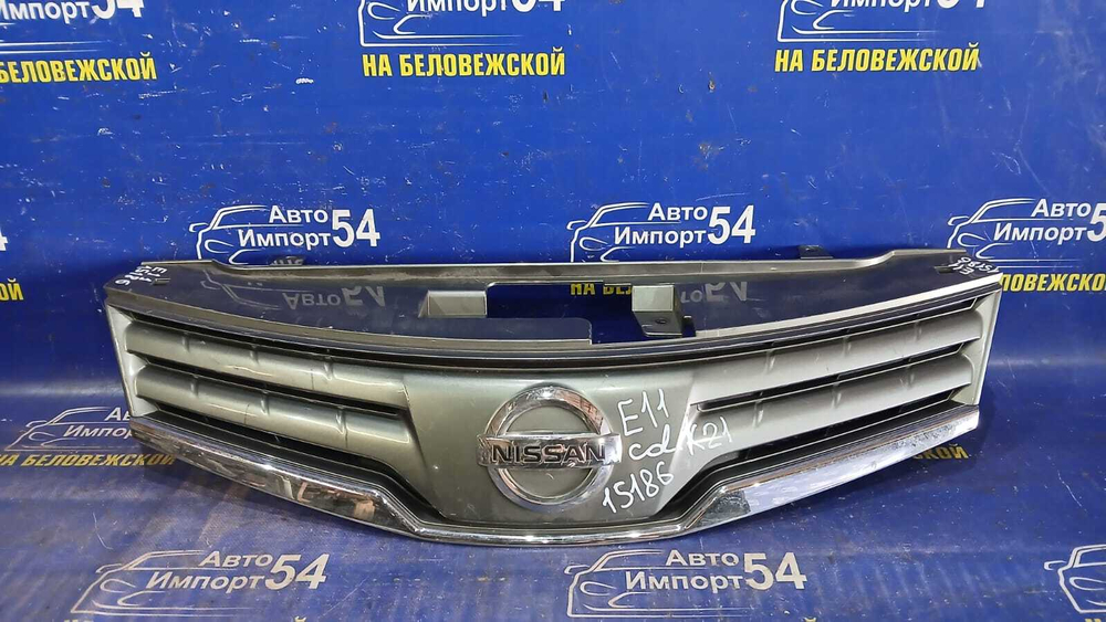 Решетка радиатора NISSAN NOTE 2008-2012