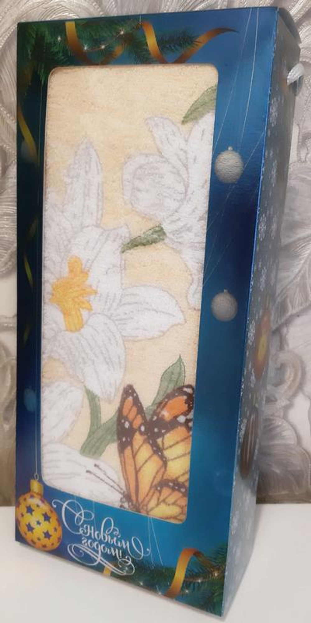 Полотенце махровое в подарочной упаковке, 100% хлопок, Китай.