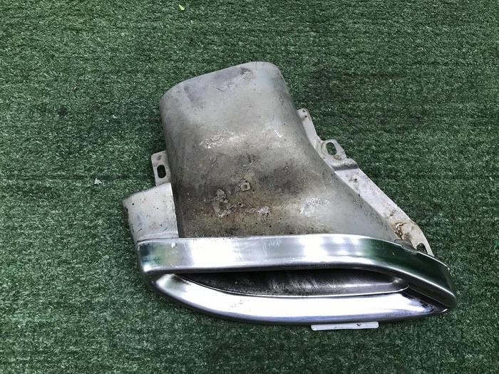 Насадка глушителя правая Mercedes C W205 14-18 AMG