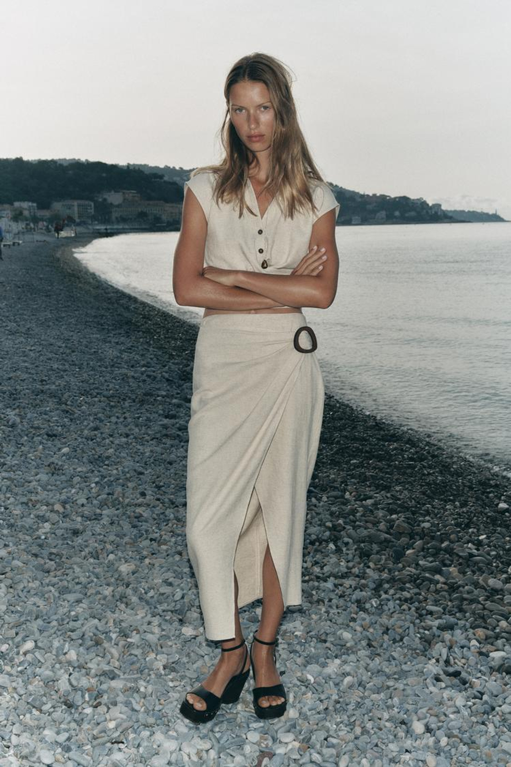 ZARA ТОП БЕЗ РУКАВОВ СО СКЛАДКОЙ, СВЕТЛО-БЕЖЕВЫЙ