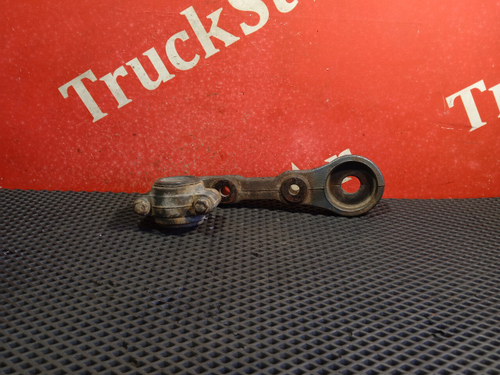 Кронштейн переднего стабилизатора