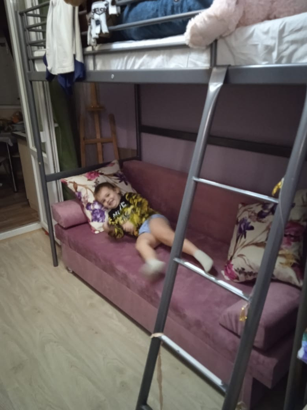 Двухъярусная кровать с диваном