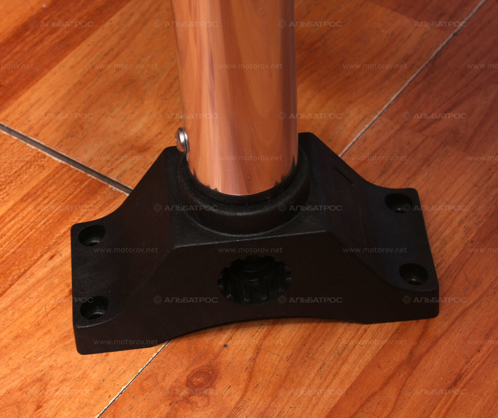 Универсальный держатель 4-х удилищ и акссесуаров (RS602)