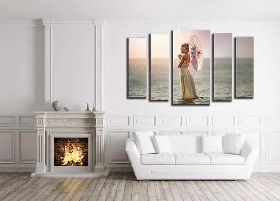 Модульная картина "Девочка у моря"