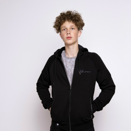 Толстовка на молнии с капюшоном