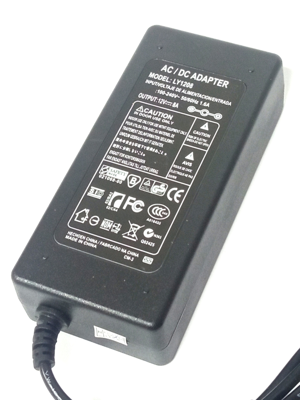 Адаптер питания универсальный 12v/8А штекер 5.5мм.,угловой LY-1208