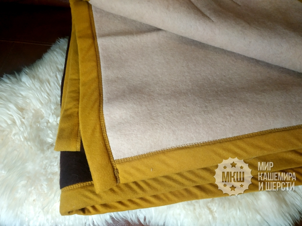 Одеяло верблюжье шерстяное   150x200 см. (Gobi Sun/Монголия) - бордо-бежевое