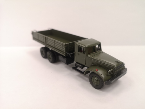 КРАЗ 219 длинный металлический кузов, арм. H0 1:87