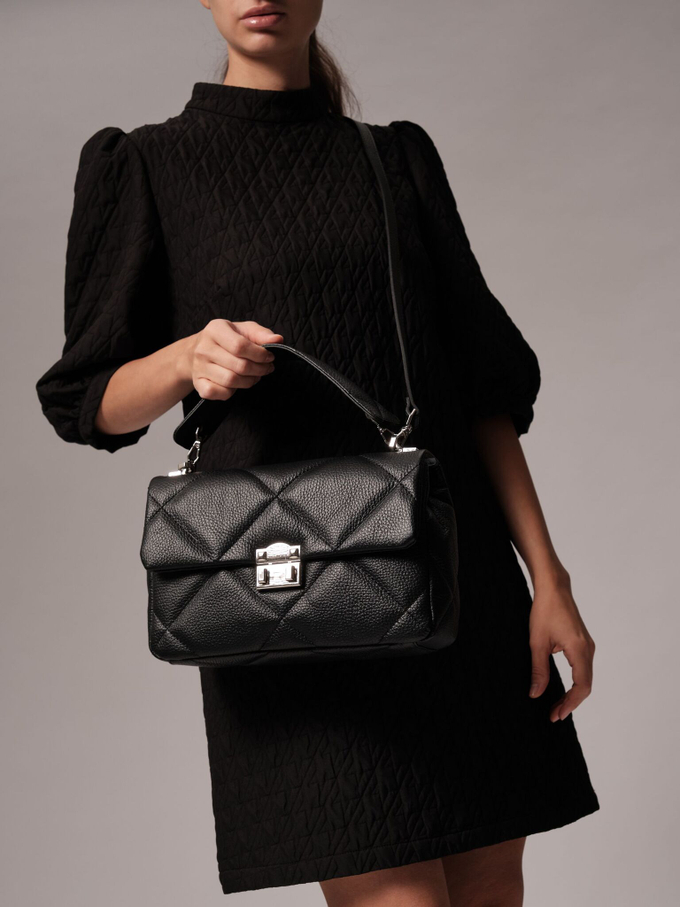 Сумка кожаная на плечо черная