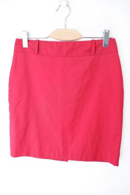 Юбка яркого оттенка 46/48 размер