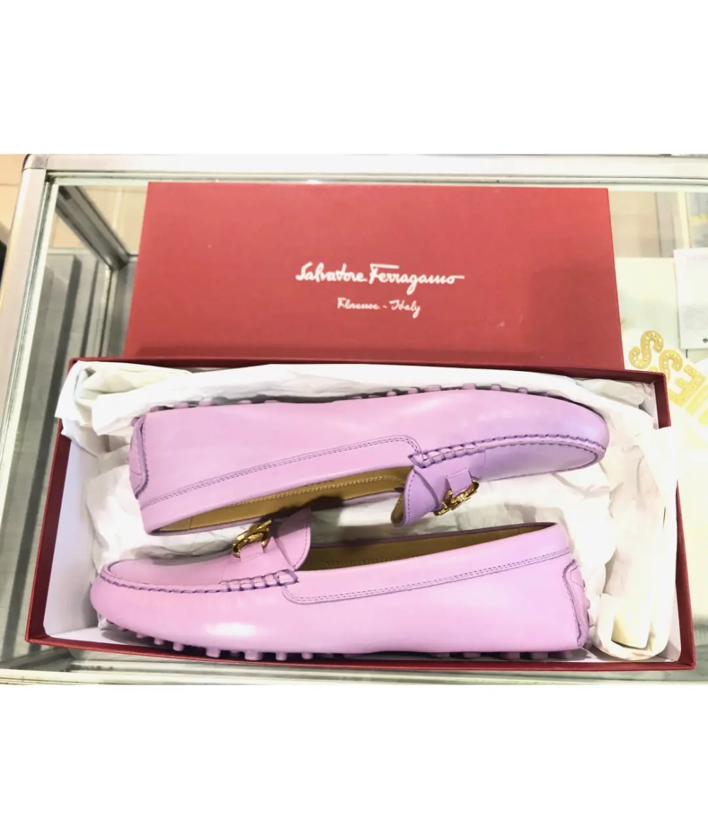 SALVATORE FERRAGAMO Мокасины женские