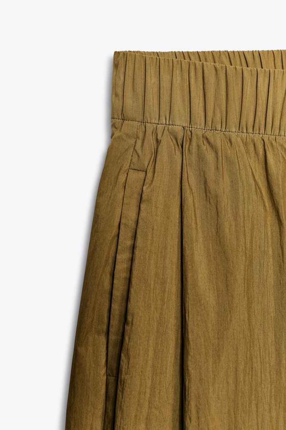 ZARA БРЮКИ ИЗ ПОПЛИНА С ЗАЩИПАМИ — ZW COLLECTION, ЦВЕТ ОЛИВКОВОГО МАСЛ