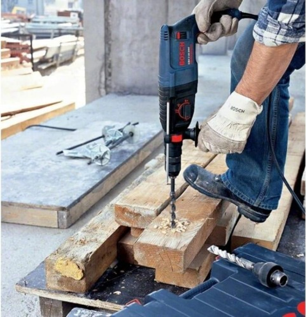 Перфоратор BOSCH GBH 2-26 DRE SET БЗП в комплекте 061125376H