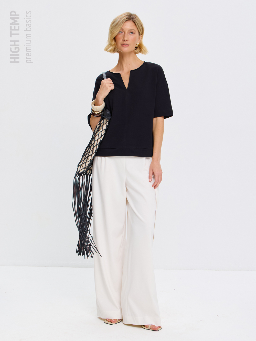 Плотная футболка из футера 2-нитки с V-вырезом HIGH TEMP