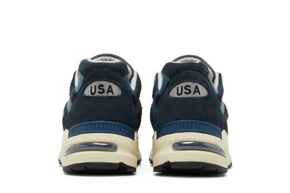 Кроссовки New Balance Teddy Madenb 990 V2