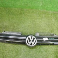 Решетка радиатора Golf 6 (2008-2012)