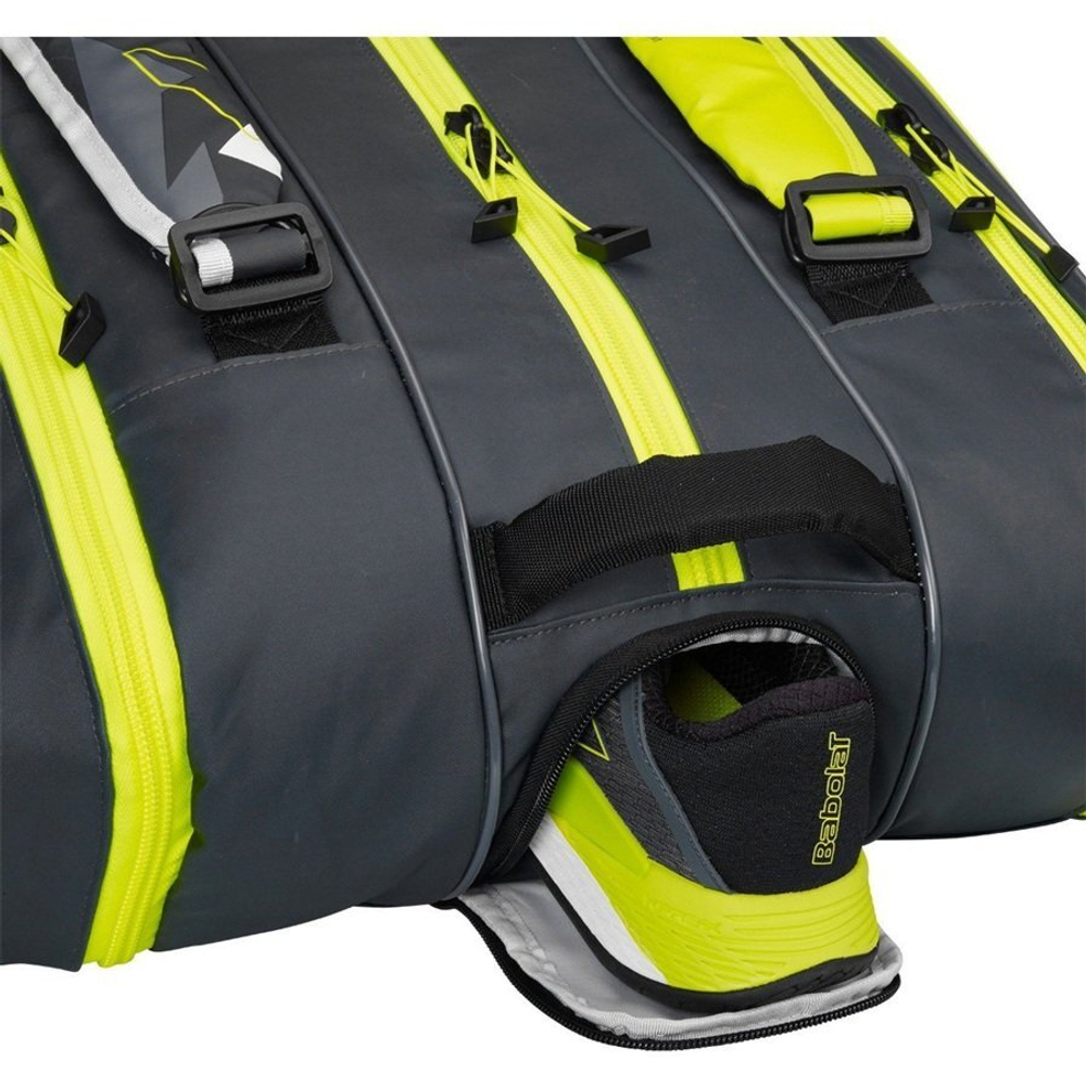 Чехлы для тенниса BABOLAT X 12 PURE AERO .