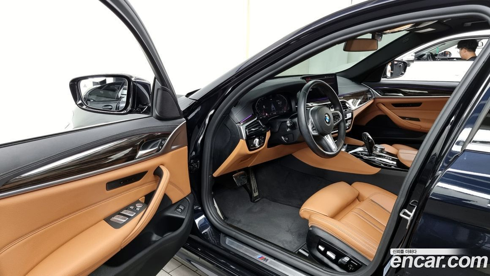 BMW 5 Series (G30) 520i M Sports (11.2021)
