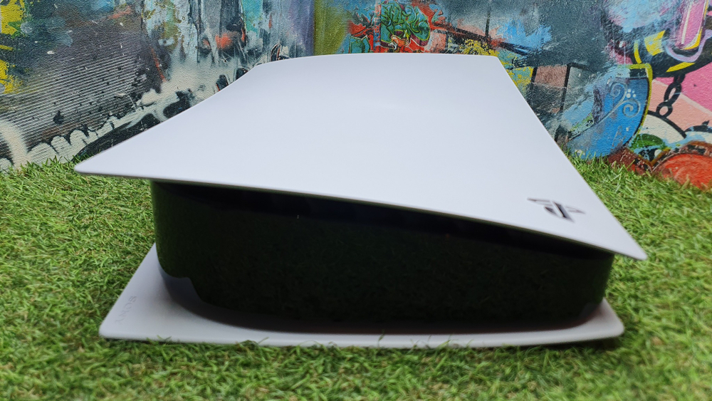 Игровая приставка Sony PlayStation 5, с дисководом, 825 ГБ SSD, без игр, белый