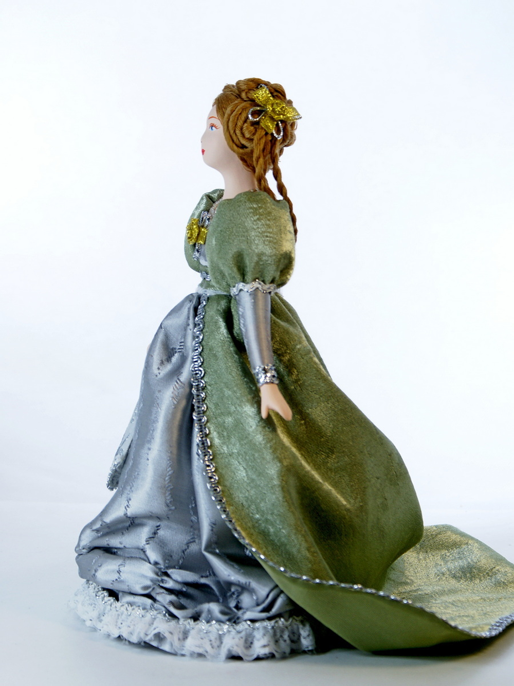 Кукла коллекционная Дама в бальном платье 19 века