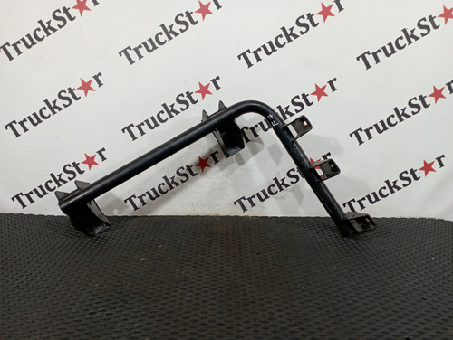 Кронштейн боковой защиты левый 2023г