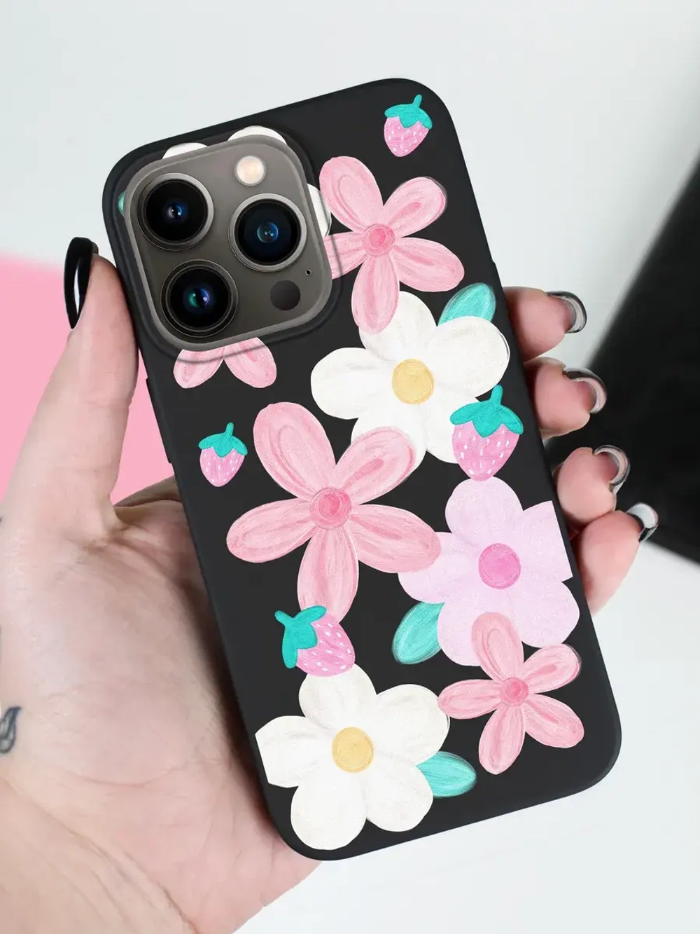 Чехол на iPhone 15 Pro с принтом