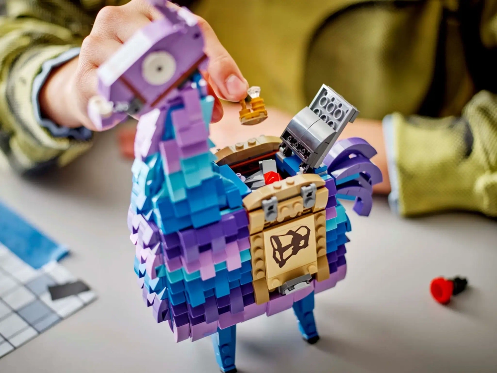 Конструктор LEGO Fortnite 77071 Подставка Лама