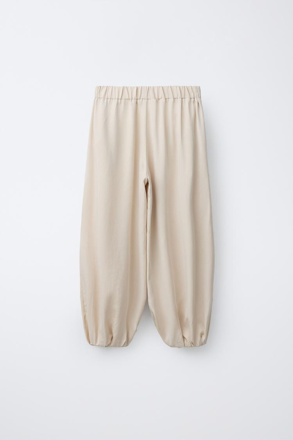 ZARA БРЮКИ БОМБАЧО С ЗАЩИПАМИ, СВЕТЛО-БЕЖЕЫЙ