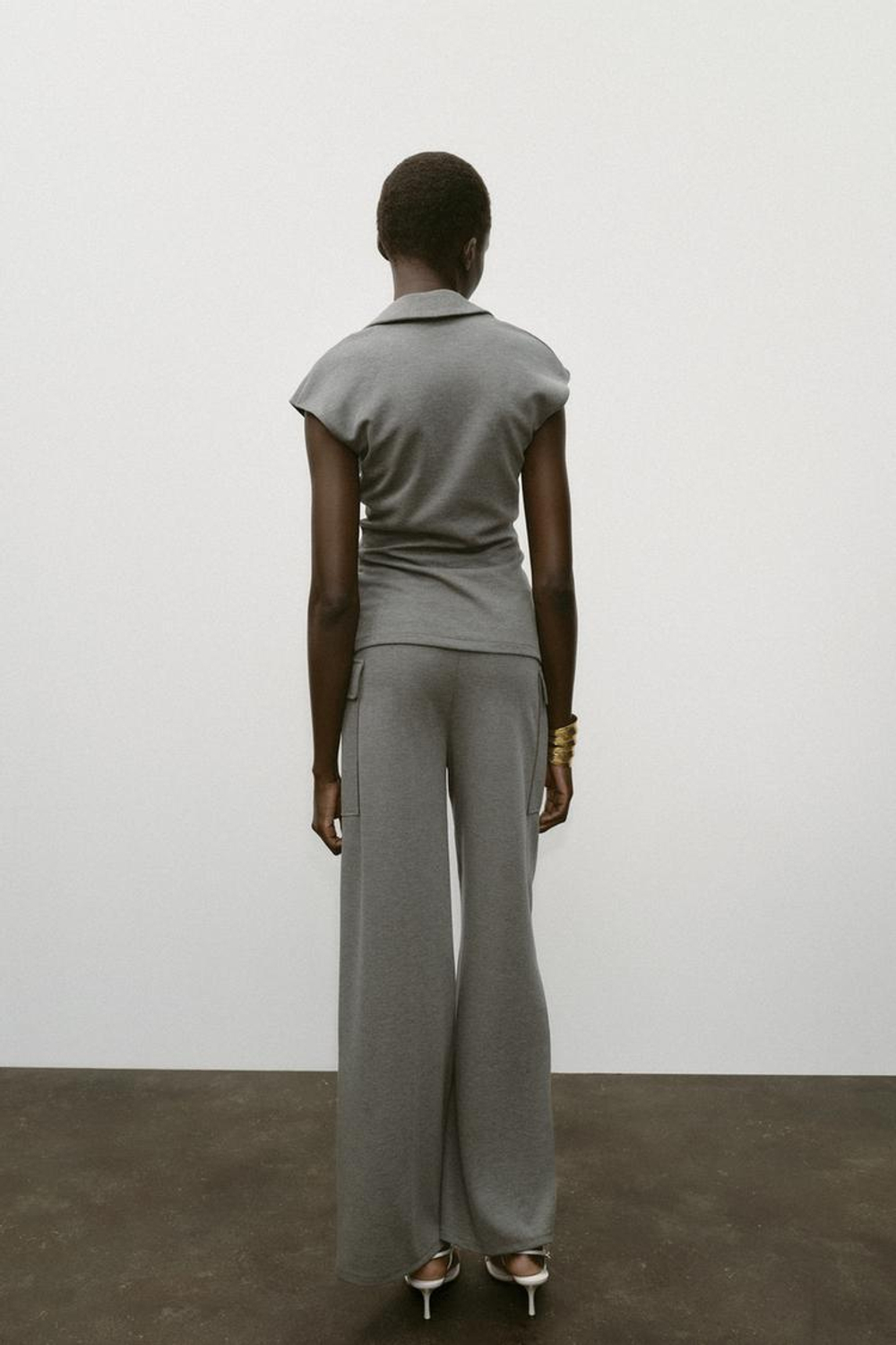 ZARA ТОП ИЗ ПИКЕ С ПУГОВИЦАМИ, АНТРАЦИТОВО-СЕРЫЙ